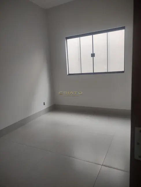 Foto 2 de Casa com 3 quartos à venda, 105m2 em Anapolis - GO