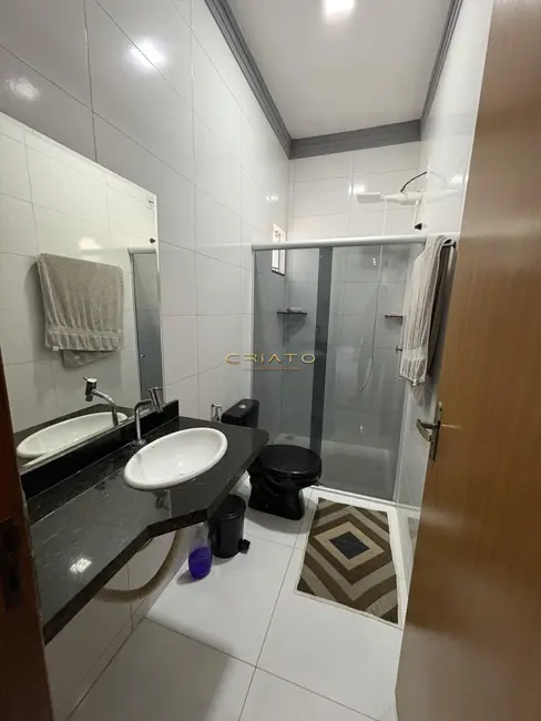 Foto 7 de Casa com 4 quartos à venda, 263m2 em Jardim Alexandrina, Anapolis - GO