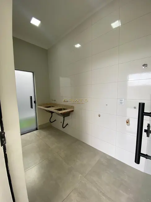 Foto 2 de Casa com 3 quartos à venda, 206m2 em Residencial Cerejeiras, Anapolis - GO