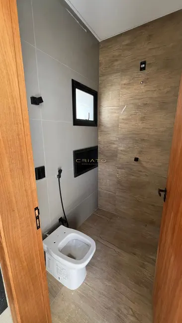 Casa com 3 quartos à venda, 380m2 em Anapolis - GO - imagem 3 Foto 3 de Casa com 3 quartos à venda, 380m2 em Anapolis - GO