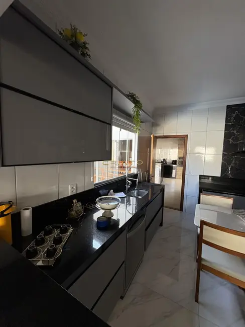 Foto 9 de Casa com 3 quartos à venda, 180m2 em Loteamento Residencial Verona, Anapolis - GO