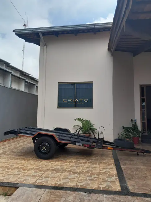 Foto 1 de Casa com 4 quartos à venda, 418m2 em Jardim Alexandrina, Anapolis - GO