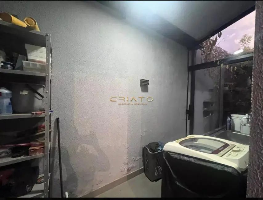 Foto 2 de Casa com 3 quartos à venda, 138m2 em Anapolis - GO