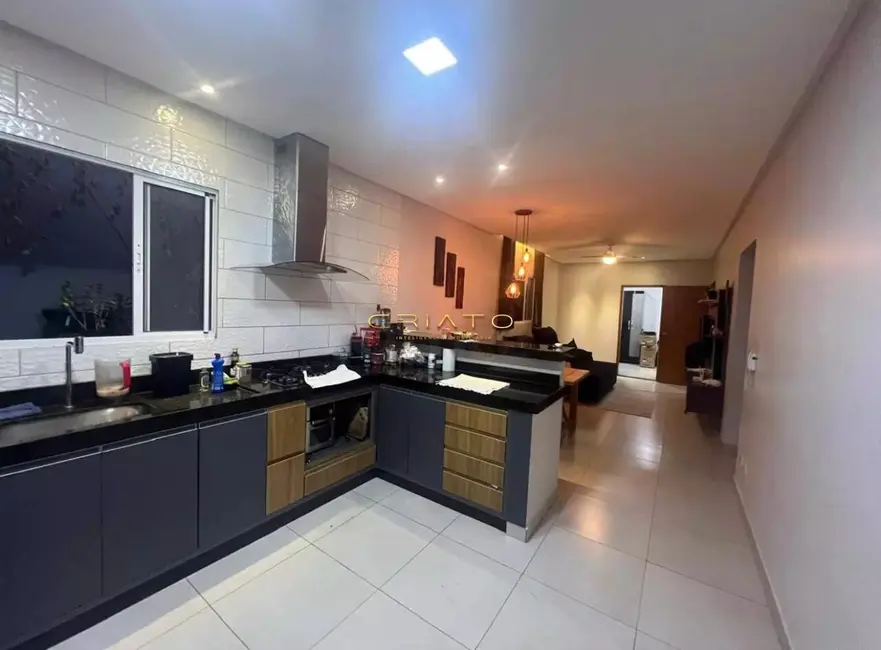 Foto 6 de Casa com 3 quartos à venda, 138m2 em Anapolis - GO