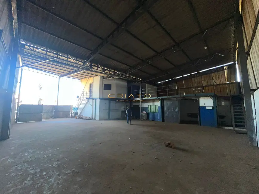 Foto 1 de Armazém / Galpão com 3 quartos para alugar, 276m2 em Jardim Arco Verde, Anapolis - GO