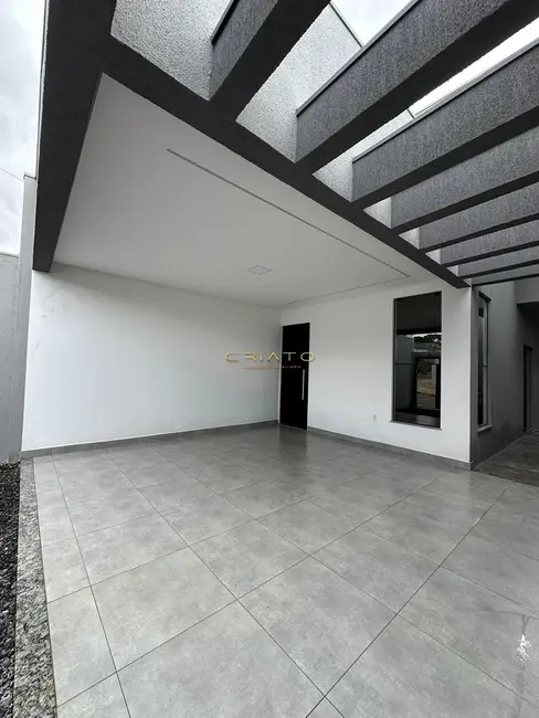 Casa com 3 quartos à venda, 101m2 em Anapolis - GO - imagem 1 Foto 1 de Casa com 3 quartos à venda, 101m2 em Anapolis - GO