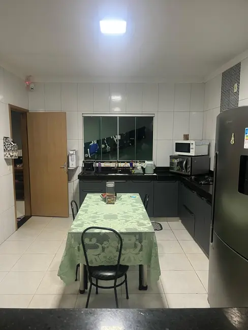Casa com 3 quartos à venda, 140m2 em Anapolis - GO - imagem 8 Foto 8 de Casa com 3 quartos à venda, 140m2 em Anapolis - GO