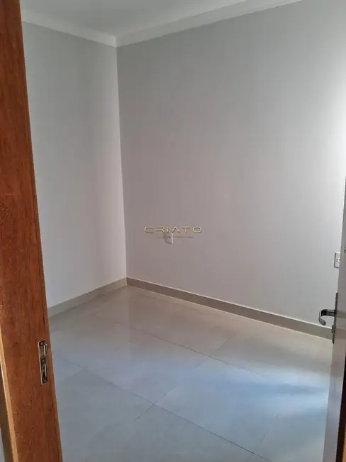 Casa com 3 quartos à venda, 109m2 em Paraíso, Anapolis - GO - imagem 2 Foto 2 de Casa com 3 quartos à venda, 109m2 em Paraíso, Anapolis - GO