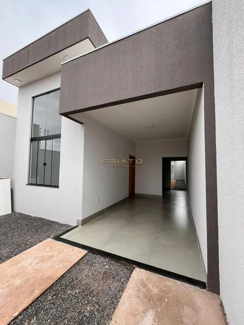 Foto 1 de Casa com 3 quartos à venda, 105m2 em Residencial Flor do Cerrado, Anapolis - GO