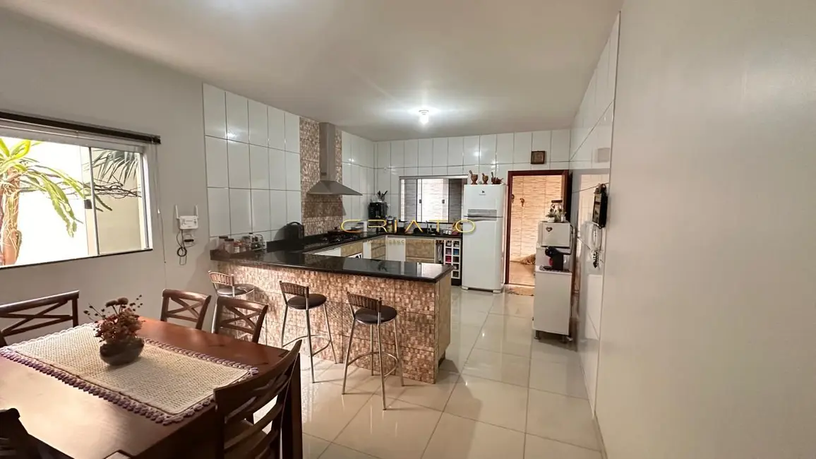 Foto 3 de Casa com 3 quartos à venda, 223m2 em Residencial Vale do Sol, Anapolis - GO