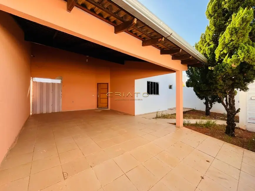 Casa com 3 quartos à venda, 155m2 em Residencial Flor do Cerrado, Anapolis - GO - imagem 1 Foto 1 de Casa com 3 quartos à venda, 155m2 em Residencial Flor do Cerrado, Anapolis - GO