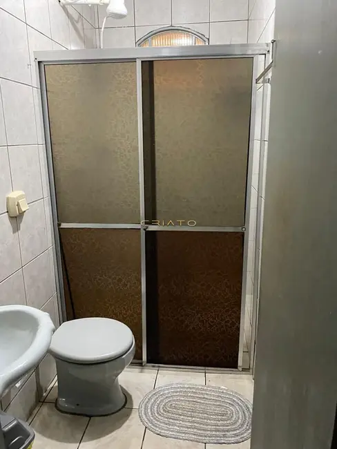 Casa com 3 quartos à venda, 200m2 em São Carlos, Anapolis - GO - imagem 6 Foto 6 de Casa com 3 quartos à venda, 200m2 em São Carlos, Anapolis - GO
