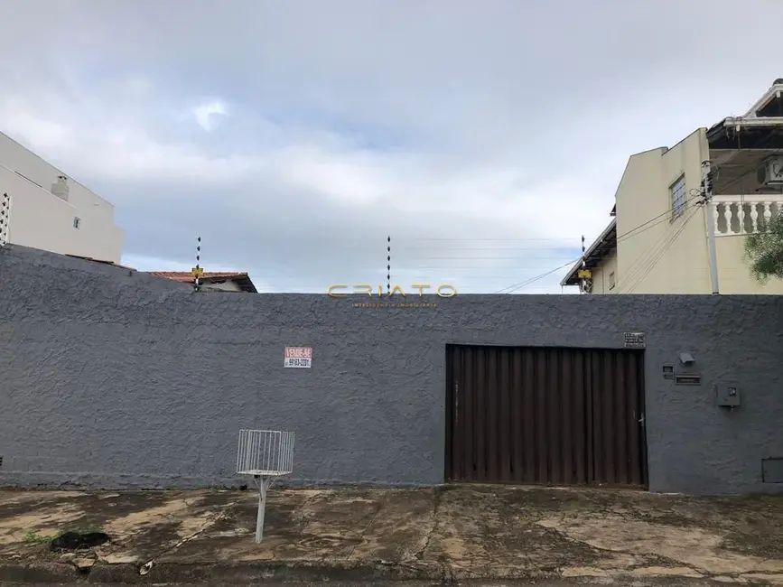 Casa com 3 quartos à venda, 200m2 em São Carlos, Anapolis - GO - imagem 2 Foto 2 de Casa com 3 quartos à venda, 200m2 em São Carlos, Anapolis - GO