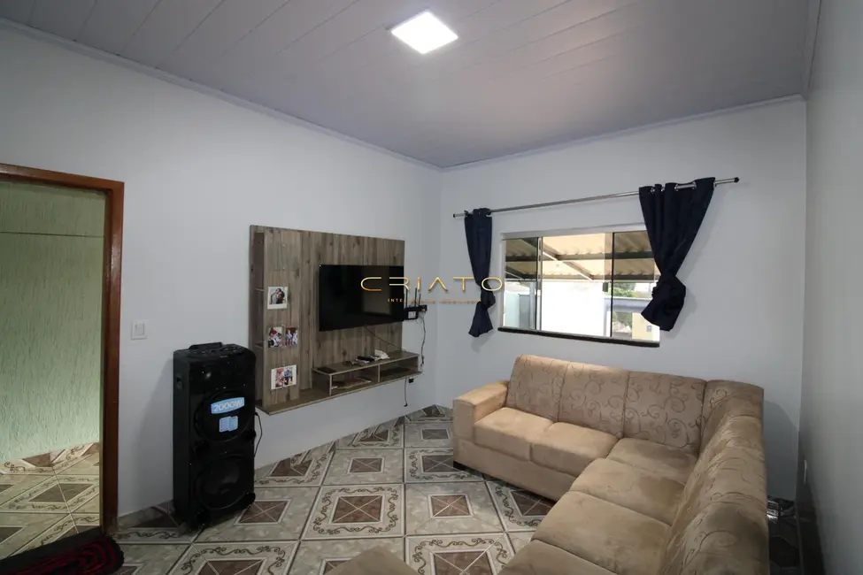 Casa com 2 quartos à venda, 150m2 em Conjunto Habitacional Vila União, Anapolis - GO - imagem 4 Foto 4 de Casa com 2 quartos à venda, 150m2 em Conjunto Habitacional Vila União, Anapolis - GO