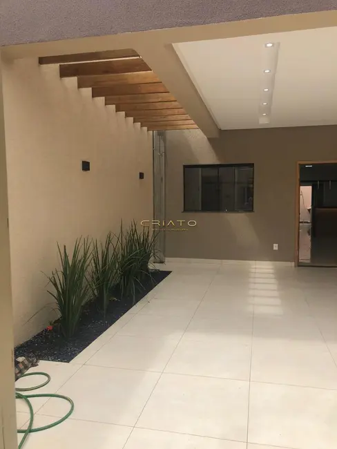 Casa com 3 quartos à venda, 105m2 em Anapolis - GO - imagem 2 Foto 2 de Casa com 3 quartos à venda, 105m2 em Anapolis - GO