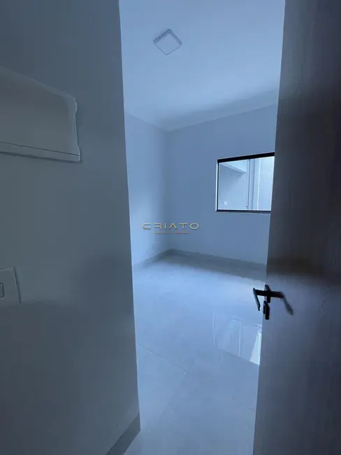 Casa com 3 quartos à venda, 105m2 em Anapolis - GO - imagem 1 Foto 1 de Casa com 3 quartos à venda, 105m2 em Anapolis - GO