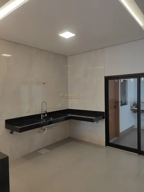 Foto 8 de Casa com 2 quartos à venda, 105m2 em Parque dos Pirineus, Anapolis - GO