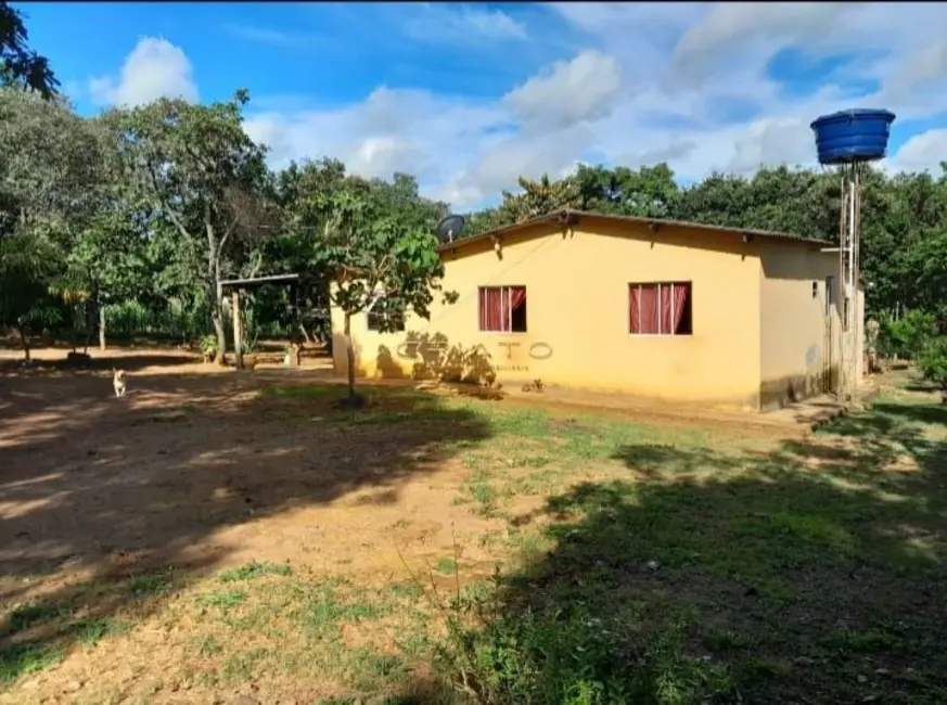Chácara com 3 quartos à venda, 160m2 em Setor Central, Leopoldo De Bulhoes - GO - imagem 1 Foto 1 de Chácara com 3 quartos à venda, 160m2 em Setor Central, Leopoldo De Bulhoes - GO