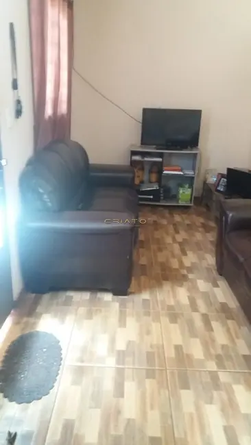 Casa com 3 quartos à venda, 200m2 em JK Setor Oeste, Anapolis - GO - imagem 2 Foto 2 de Casa com 3 quartos à venda, 200m2 em JK Setor Oeste, Anapolis - GO