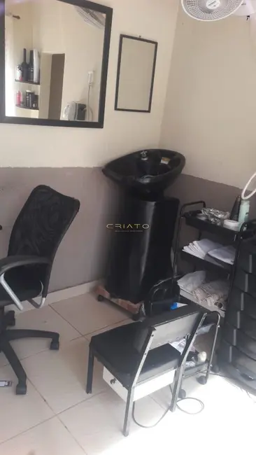 Casa com 3 quartos à venda, 200m2 em JK Setor Oeste, Anapolis - GO - imagem 3 Foto 3 de Casa com 3 quartos à venda, 200m2 em JK Setor Oeste, Anapolis - GO