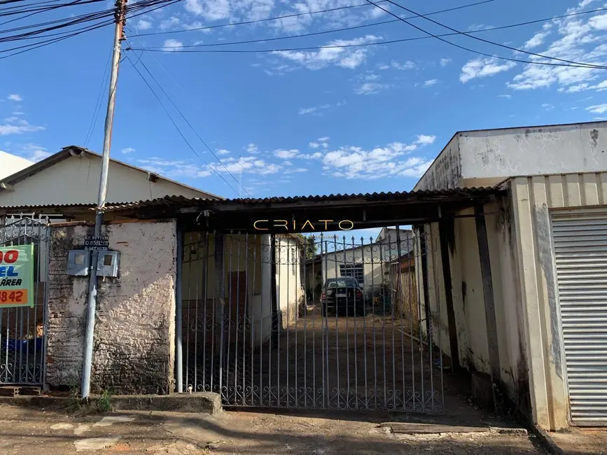 Casa com 3 quartos à venda, 200m2 em Batista, Anapolis - GO - imagem 2 Foto 2 de Casa com 3 quartos à venda, 200m2 em Batista, Anapolis - GO