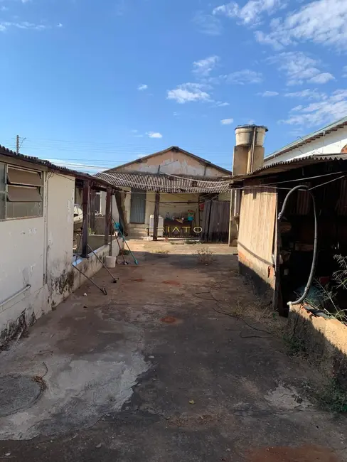 Casa com 3 quartos à venda, 200m2 em Batista, Anapolis - GO - imagem 8 Foto 8 de Casa com 3 quartos à venda, 200m2 em Batista, Anapolis - GO