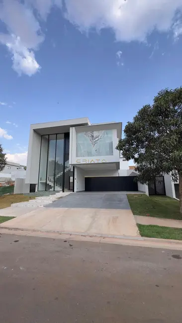 Foto 1 de Casa de Condomínio com 4 quartos à venda, 331m2 em Anapolis - GO