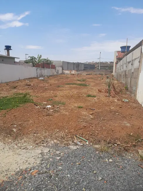 Foto 1 de Terreno / Lote à venda, 300m2 em Jardim Calixto, Anapolis - GO