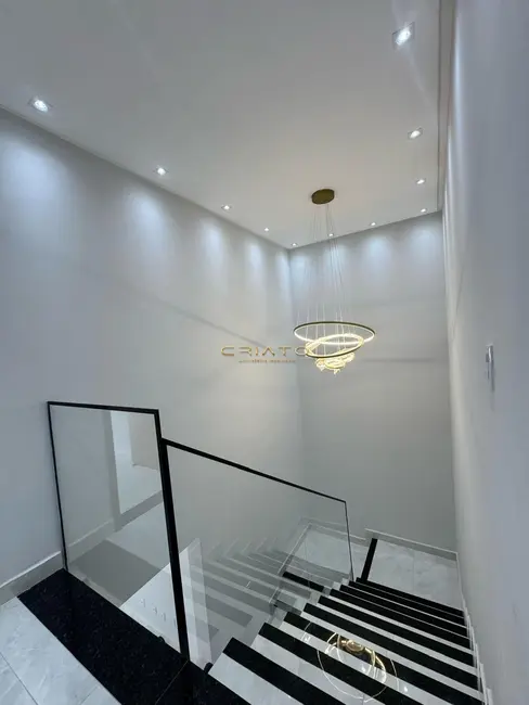 Sobrado com 3 quartos à venda, 170m2 em Anapolis - GO - imagem 6 Foto 6 de Sobrado com 3 quartos à venda, 170m2 em Anapolis - GO