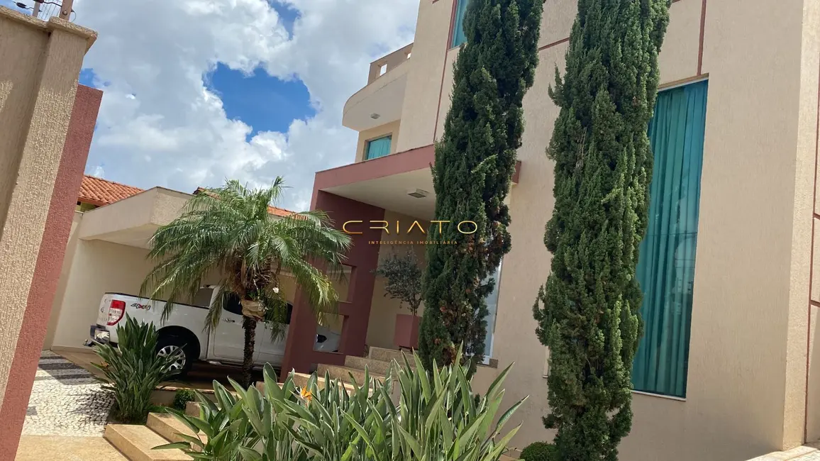 Sobrado com 4 quartos à venda, 405m2 em Anápolis City, Anapolis - GO - imagem 2 Foto 2 de Sobrado com 4 quartos à venda, 405m2 em Anápolis City, Anapolis - GO