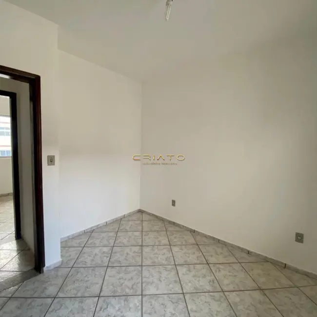 Apartamento com 2 quartos à venda, 55m2 em Vila São Joaquim, Anapolis - GO - imagem 3 Foto 3 de Apartamento com 2 quartos à venda, 55m2 em Vila São Joaquim, Anapolis - GO