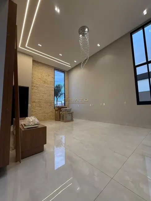 Foto 3 de Casa de Condomínio com 3 quartos à venda, 210m2 em Anapolis - GO