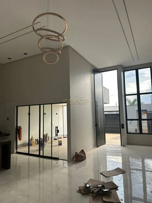 Foto 2 de Casa com 3 quartos à venda, 150m2 em Anapolis - GO