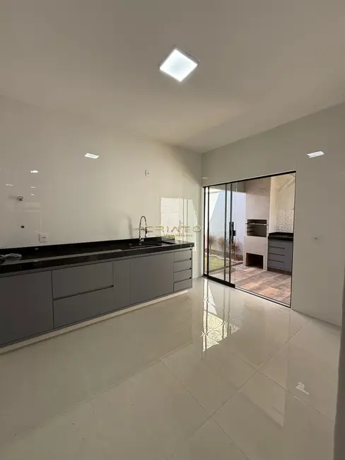 Casa com 3 quartos à venda, 124m2 em Vila Miguel Jorge, Anapolis - GO - imagem 4 Foto 4 de Casa com 3 quartos à venda, 124m2 em Vila Miguel Jorge, Anapolis - GO