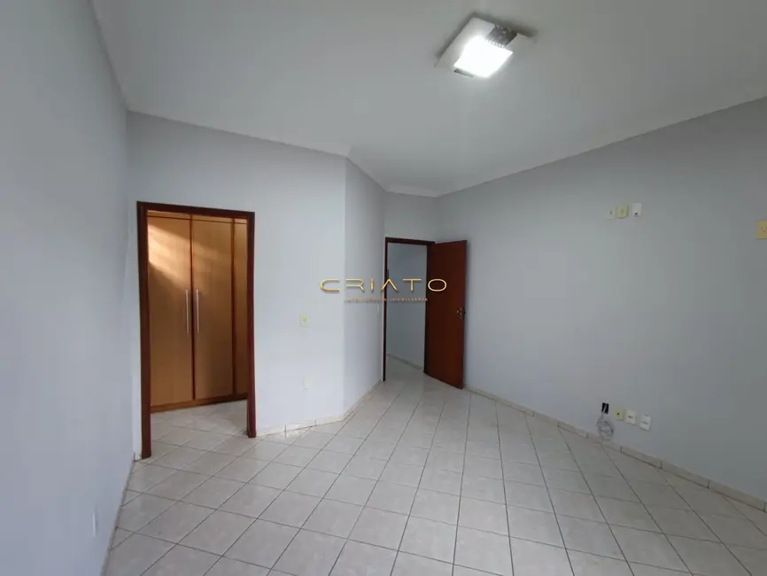 Casa com 3 quartos à venda, 149m2 em Jardim Ana Paula, Anapolis - GO - imagem 6 Foto 6 de Casa com 3 quartos à venda, 149m2 em Jardim Ana Paula, Anapolis - GO