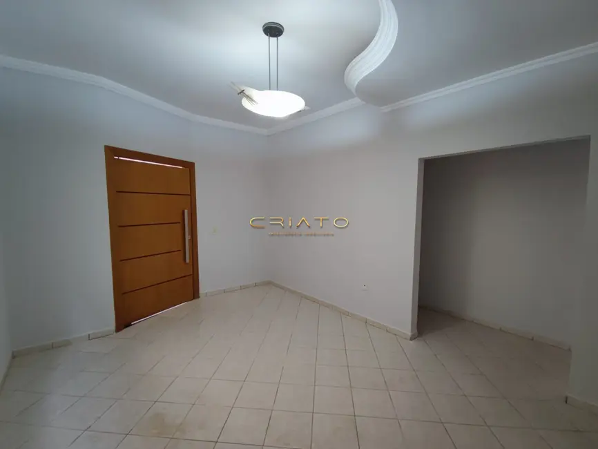 Casa com 3 quartos à venda, 149m2 em Jardim Ana Paula, Anapolis - GO - imagem 3 Foto 3 de Casa com 3 quartos à venda, 149m2 em Jardim Ana Paula, Anapolis - GO