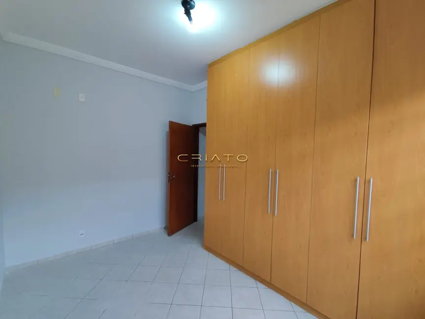 Casa com 3 quartos à venda, 149m2 em Jardim Ana Paula, Anapolis - GO - imagem 9 Foto 9 de Casa com 3 quartos à venda, 149m2 em Jardim Ana Paula, Anapolis - GO