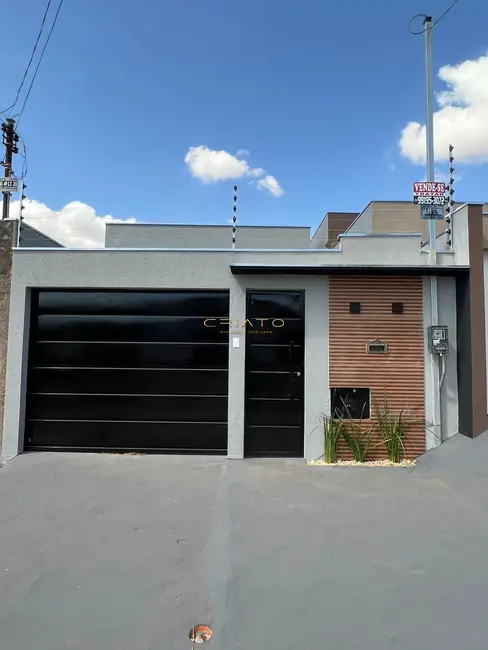 Casa com 3 quartos à venda, 105m2 em Víviam Parque, Anapolis - GO - imagem 1 Foto 1 de Casa com 3 quartos à venda, 105m2 em Víviam Parque, Anapolis - GO