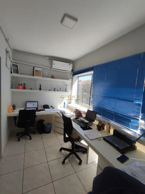 Sobrado com 3 quartos à venda, 344m2 em Maracanã, Anapolis - GO - imagem 6 Foto 6 de Sobrado com 3 quartos à venda, 344m2 em Maracanã, Anapolis - GO