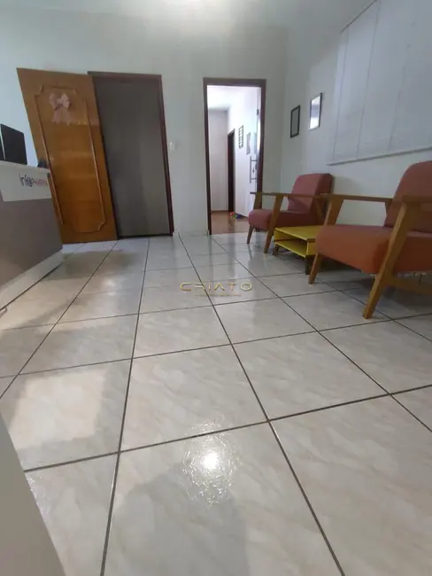 Sobrado com 3 quartos à venda, 344m2 em Maracanã, Anapolis - GO - imagem 8 Foto 8 de Sobrado com 3 quartos à venda, 344m2 em Maracanã, Anapolis - GO