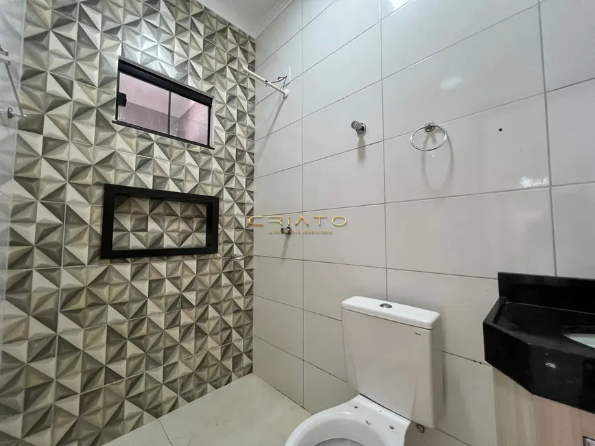 Casa com 3 quartos à venda, 102m2 em Residencial Dom Felipe, Anapolis - GO - imagem 4 Foto 4 de Casa com 3 quartos à venda, 102m2 em Residencial Dom Felipe, Anapolis - GO