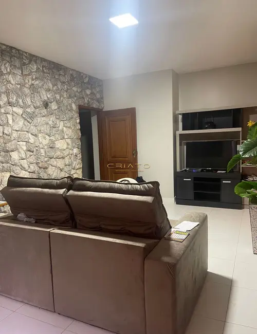 Casa com 3 quartos à venda, 303m2 em Anápolis City, Anapolis - GO - imagem 5 Foto 5 de Casa com 3 quartos à venda, 303m2 em Anápolis City, Anapolis - GO