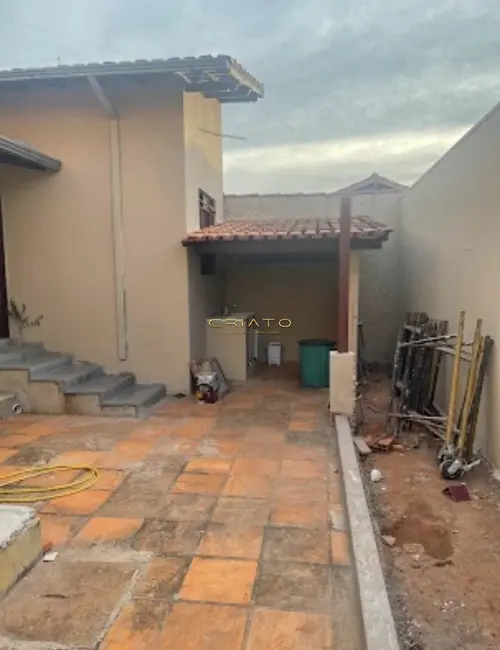 Casa com 3 quartos à venda, 303m2 em Anápolis City, Anapolis - GO - imagem 6 Foto 6 de Casa com 3 quartos à venda, 303m2 em Anápolis City, Anapolis - GO