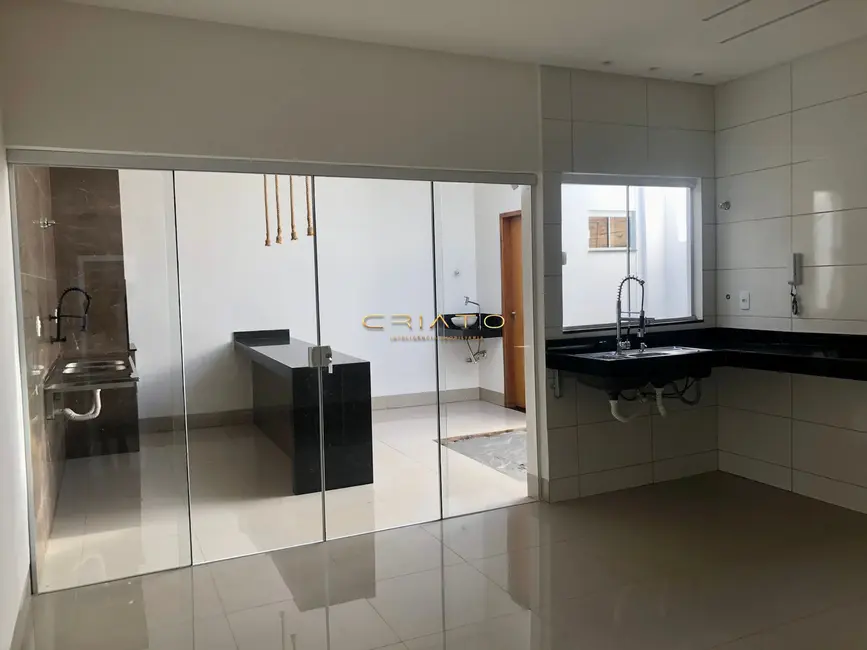 Foto 3 de Casa com 3 quartos à venda, 141m2 em Chácaras Colorado, Anapolis - GO