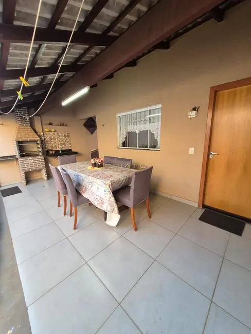 Casa com 3 quartos à venda, 104m2 em São João, Anapolis - GO - imagem 6 Foto 6 de Casa com 3 quartos à venda, 104m2 em São João, Anapolis - GO