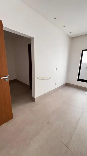 Foto 7 de Casa com 4 quartos à venda, 230m2 em Anápolis City, Anapolis - GO