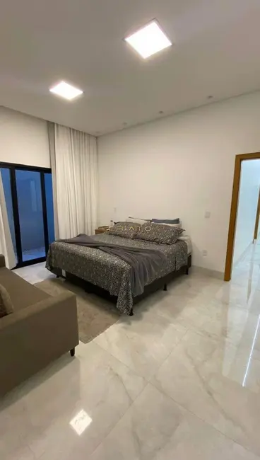 Foto 3 de Casa com 3 quartos à venda, 215m2 em Anápolis City, Anapolis - GO