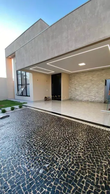 Foto 1 de Casa com 3 quartos à venda, 215m2 em Anápolis City, Anapolis - GO