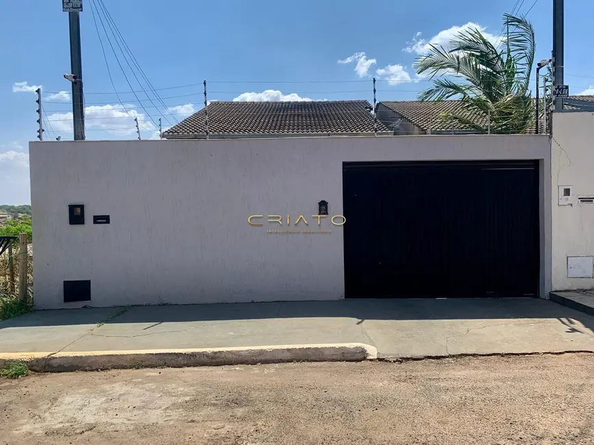 Casa com 3 quartos à venda, 140m2 em Residencial Florença, Anapolis - GO - imagem 1 Foto 1 de Casa com 3 quartos à venda, 140m2 em Residencial Florença, Anapolis - GO