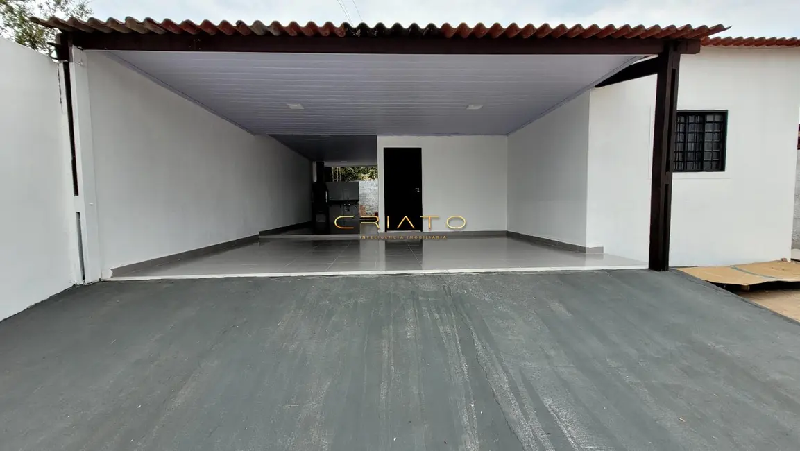 Casa com 3 quartos à venda, 128m2 em Santo Antônio, Anapolis - GO - imagem 1 Foto 1 de Casa com 3 quartos à venda, 128m2 em Santo Antônio, Anapolis - GO